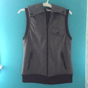 Burton vest